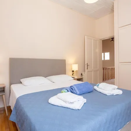 Litsa Villa *