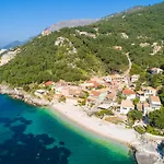 Litsa Villa Benitses (Corfu)
