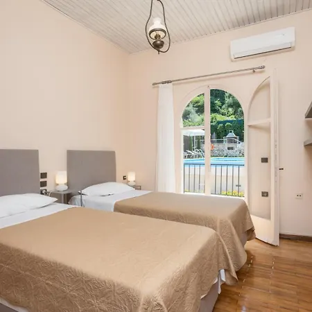 Litsa بينيتسيس