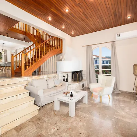 Litsa Villa Benitses (Corfu)